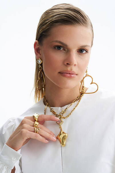 Auva Gold Plated Heart Clip-On Earrings - 3