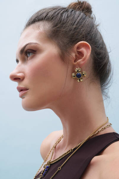 Beryl Lapis Clover Charm Pinned Earrings - 3