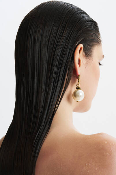 Bette Pearl Clover Zircon Pinned Earrings - 1