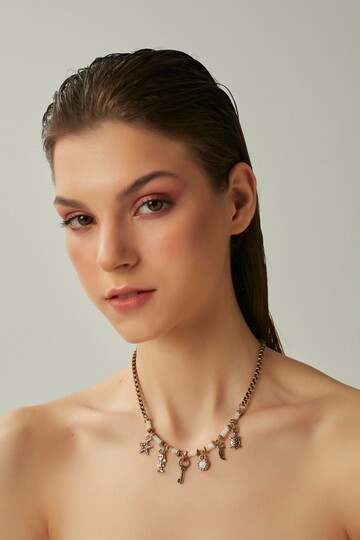 CHARM ME KOLYE