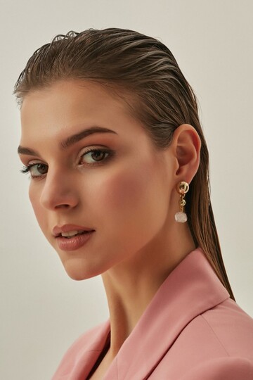 CLEAR DROPS EARRING