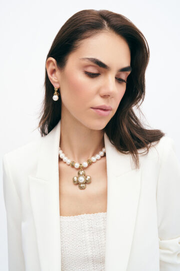 Clover Grace Pearl Gold Plated Clover Pearl Charm Necklace - (1)