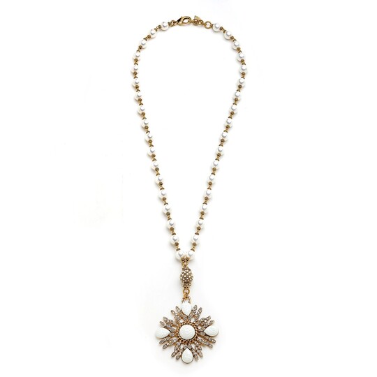 Courtesy Pearl Clover Necklace 