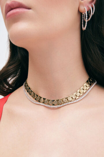 Flattered Gold Plated Chain Necklace 