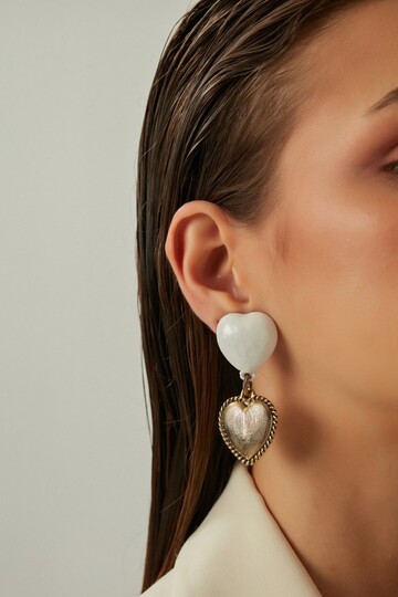 HEART TO HEART EARRING