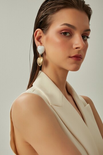 HEART TO HEART EARRING