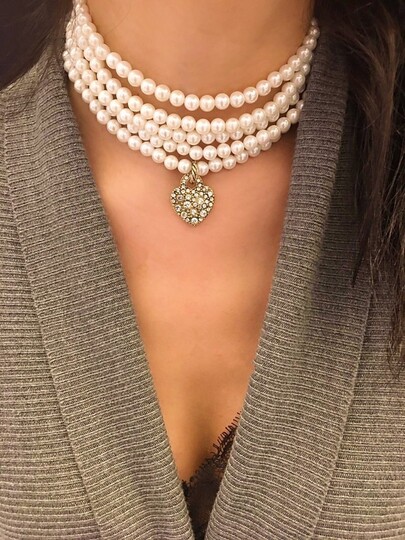 IN LOVE WITH PEARLS NECKLACE