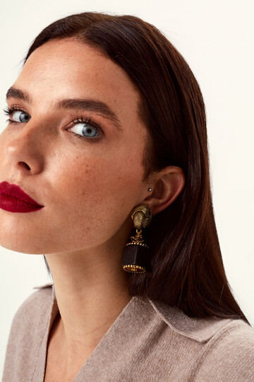 AINE EARRING