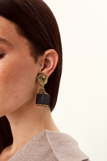 AINE EARRING