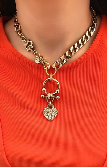 LOVELY NECKLACE