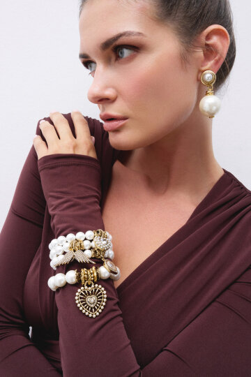 Luna Pearl Clip On Earrings - (1)