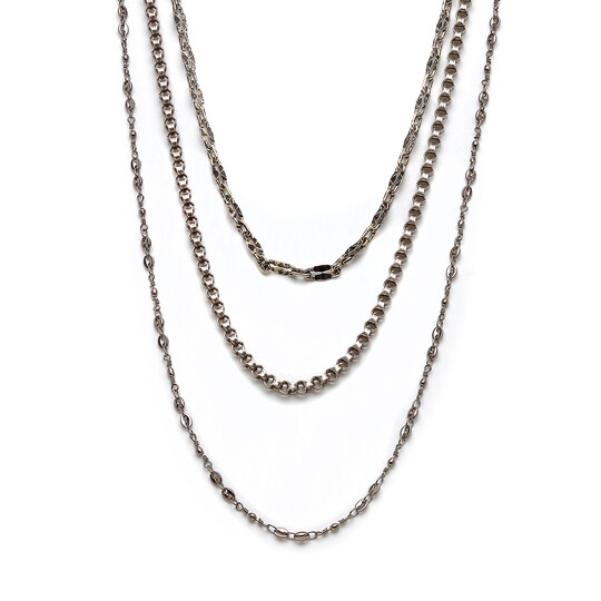 MOLY NECKLACE