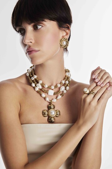 Noelle Pearl Gold Plated Clover Necklace - 
