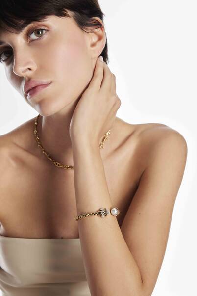 Perla Pearl Gold Plated Handcuff Bracelet - 3
