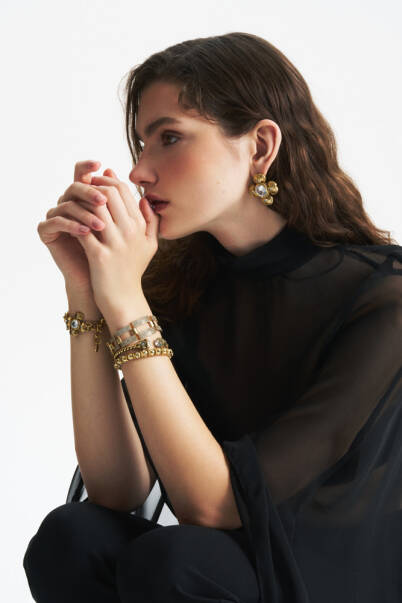 Phylipsa Zircon Gold Plated Handcuff Bracelet - 7