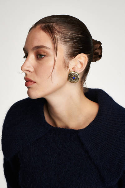 Pressed Navy Blue Gold Plated Square Clip-On Earrings - 2