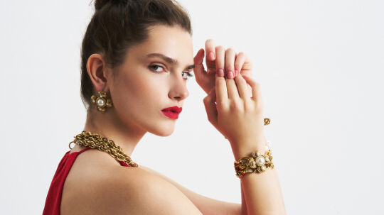 Prosper Gold Plated Pearl Clover Charm Pins Earrings - (1)