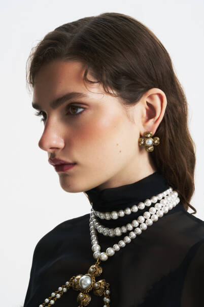 Prospere Gold Plated Pearl Clover Charm Pins Earrings - 4