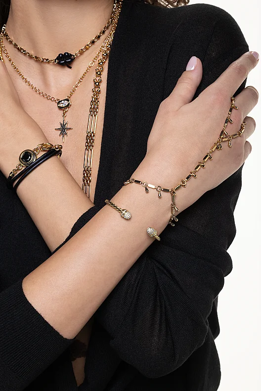 Quiet Gold-Plated Black Zircon Chain Necklace with Star and Clover Charms - (1)