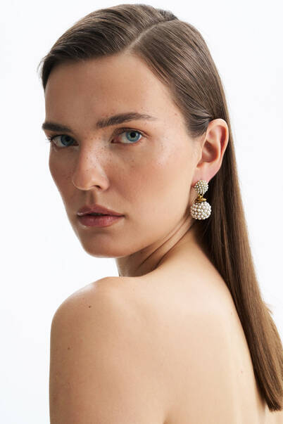 Sen Gold Plated Pearl Pinned Earrings - 2