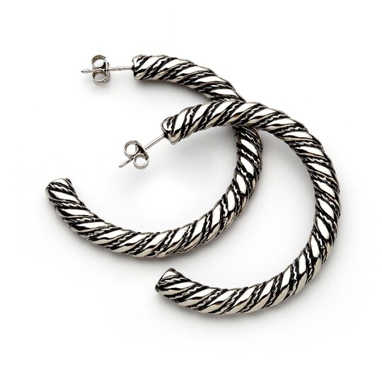 SIMPLE CASUAL EARRING