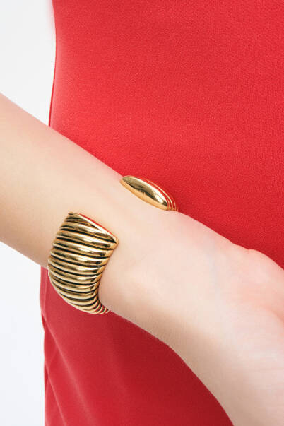 Timeless Arc Gold Plated Cuff Bracelet - 6