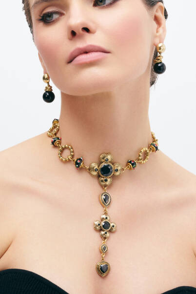 Veil Onyx Pinned Earrings - 4