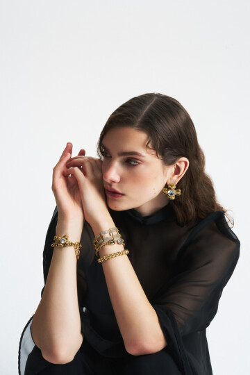 Verdant Gold Plated Zircon Clover Charm Pinned Earrings - (1)