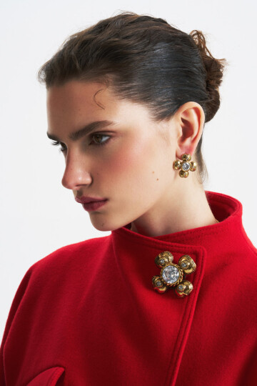 Verdante Gold Plated Zircon Clover Charm Pins Earrings - (1)