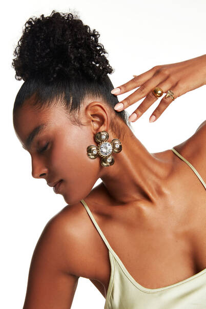 Wanda Gold Plated Crystal Clover Clip-On Earrings - 6