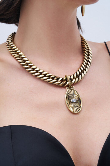 Watchful Medallion Pendant Chain Necklace - (1)